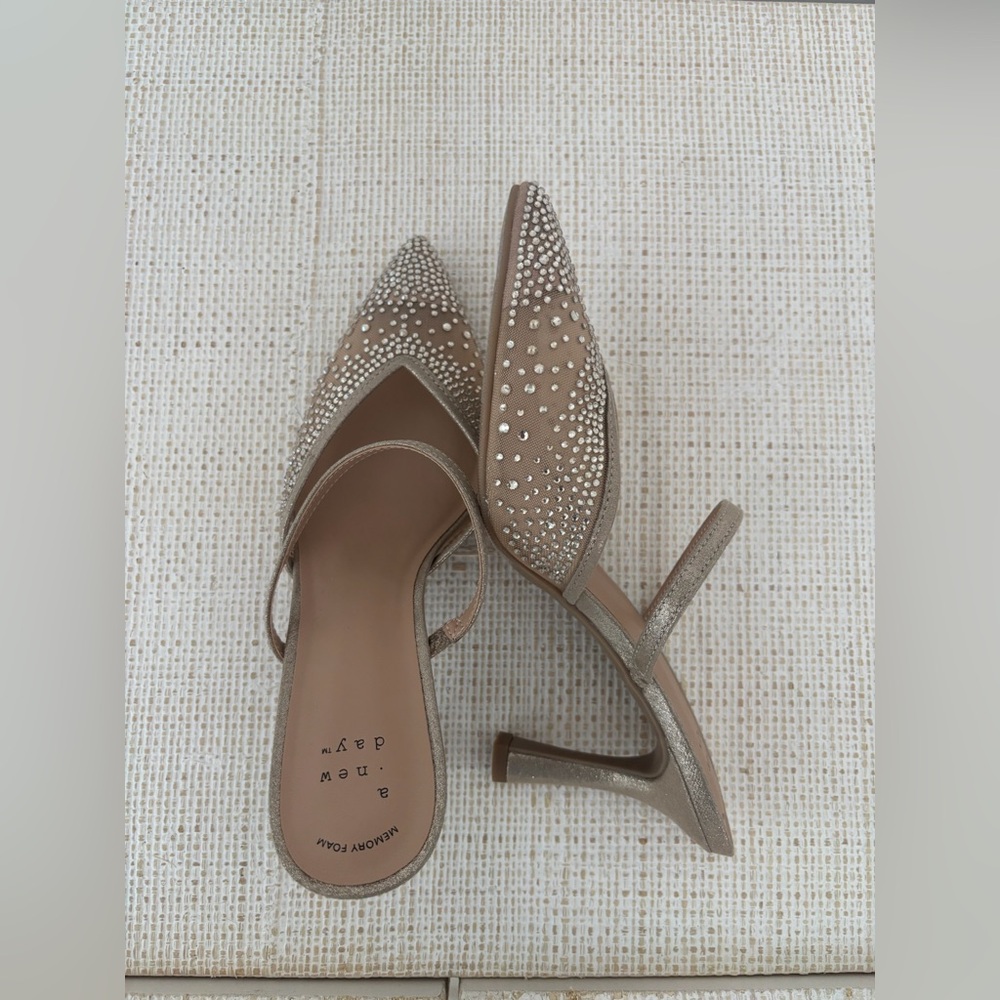 A New Day Sonia Heels - Picture 3 of 4